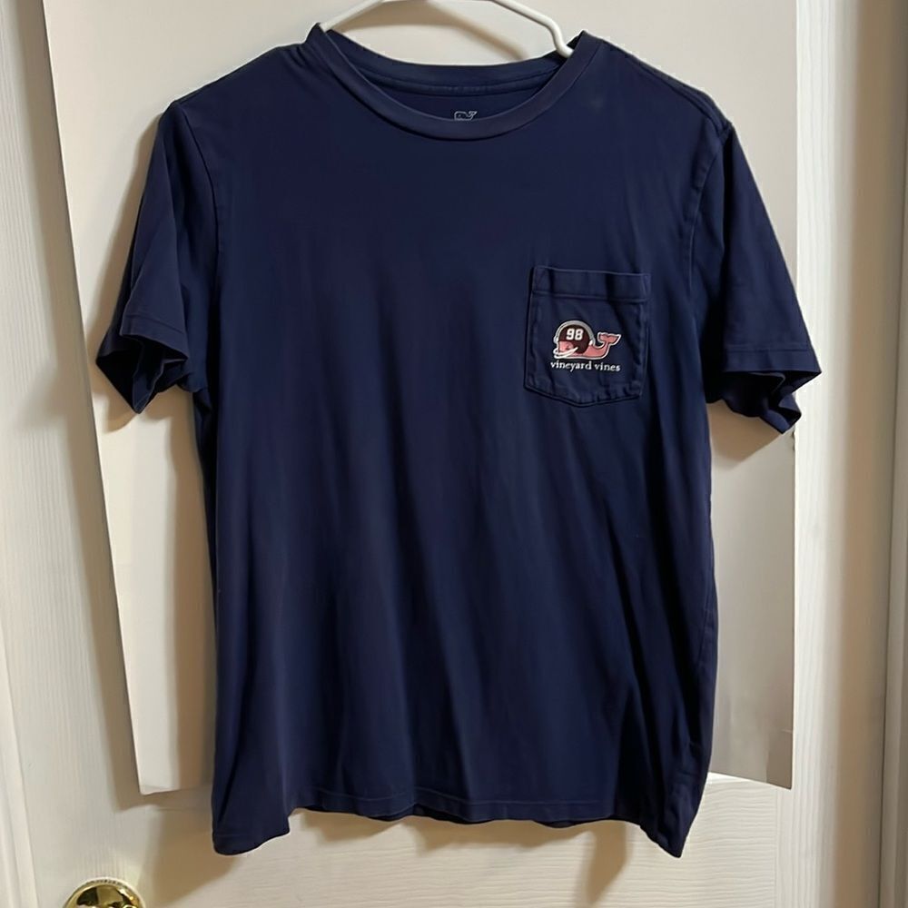 Vineyard Vines youth boys size 16 football jersey.